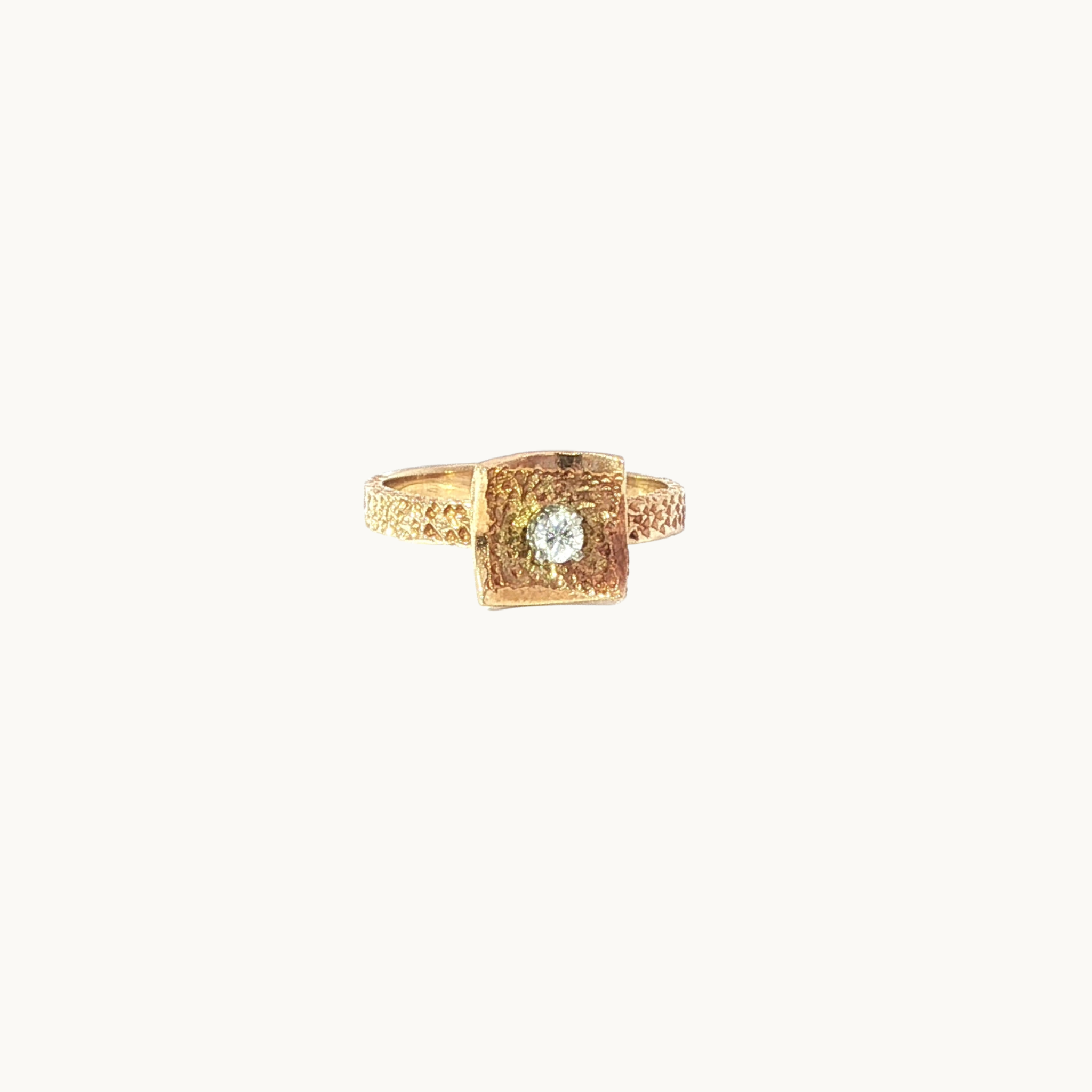 10K Yellow Gold Solitaire Ring with Diamond