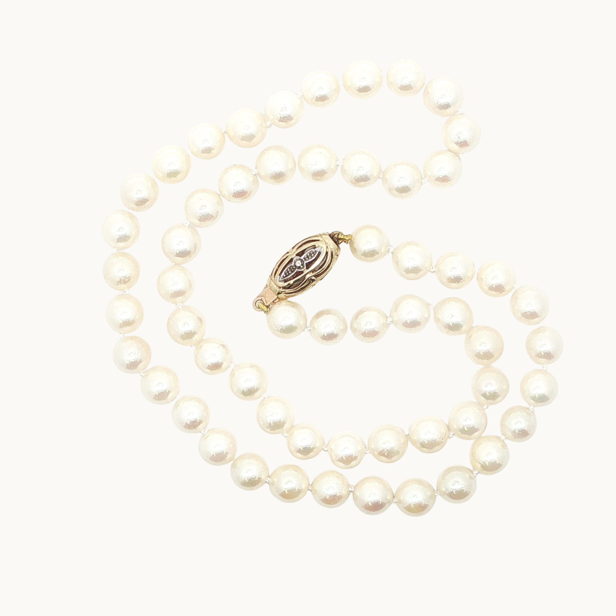 Classic Pearl Necklace with 14K Yellow Gold Clasp